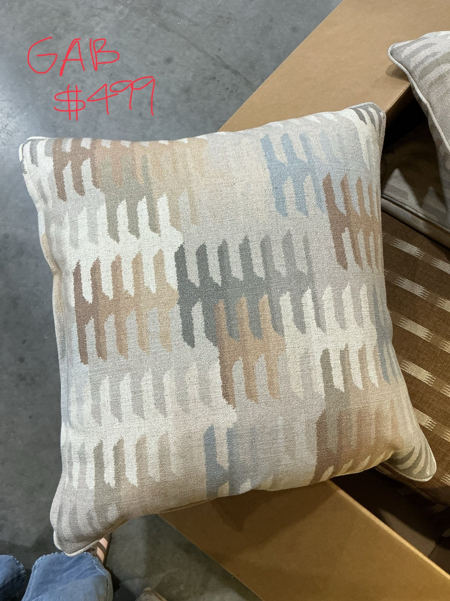 Bennett Pillow