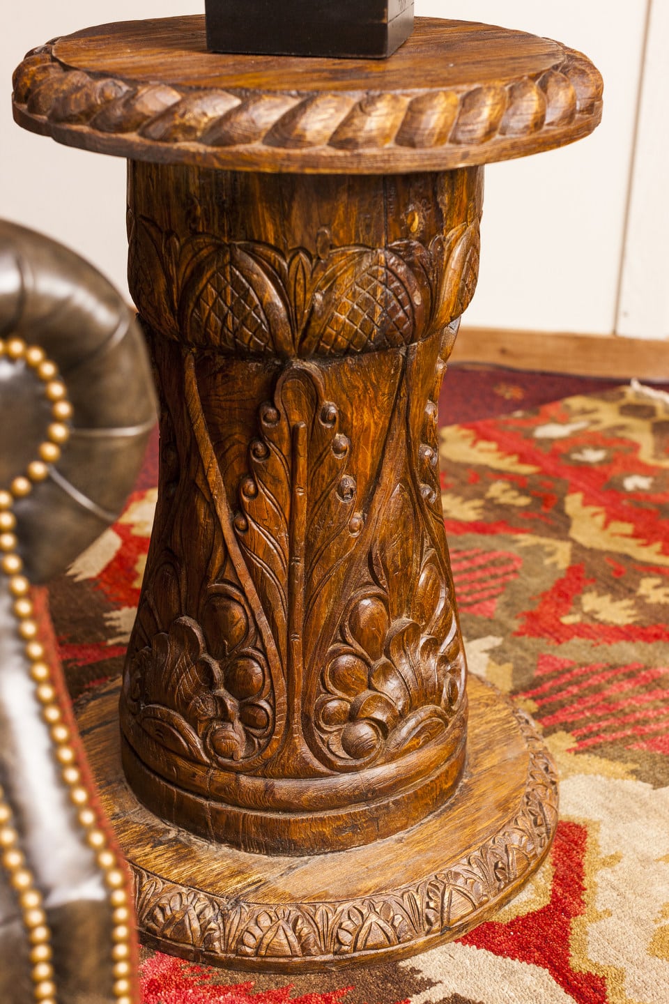 Column Base End Table