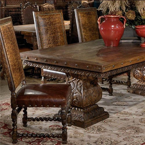 Corazón Dining Table