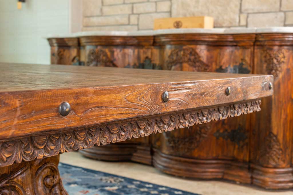 Corazón Dining Table