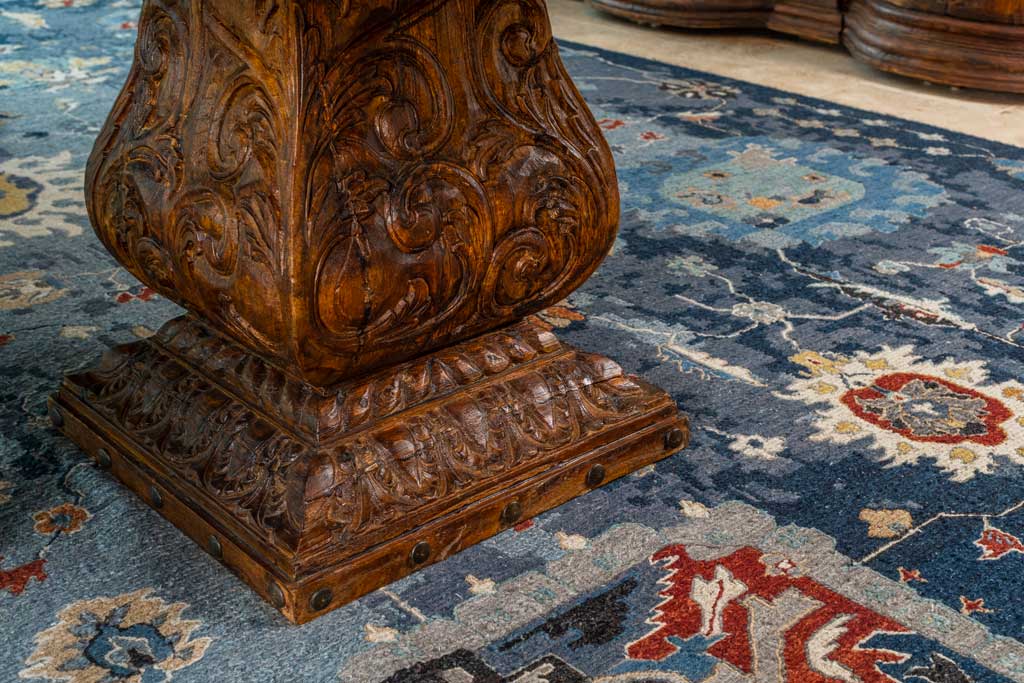 Corazón Dining Table
