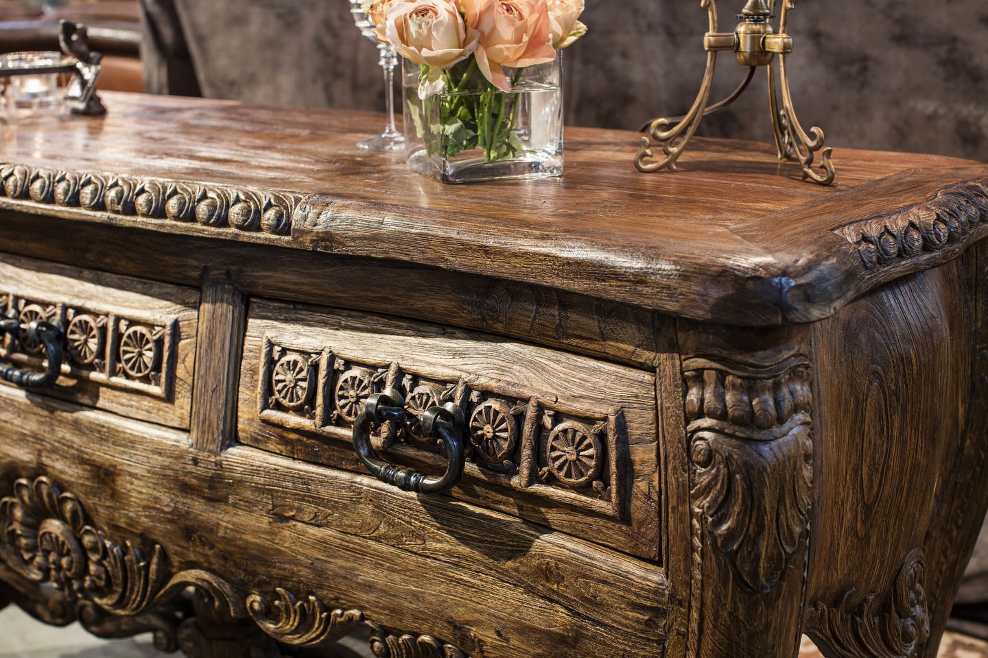 Cadillac 3 Drawer Console