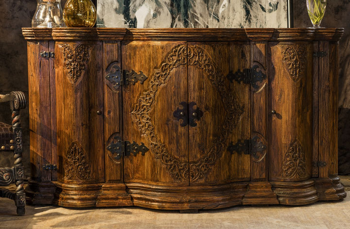 Gentlemen's Chest w/ Carving
