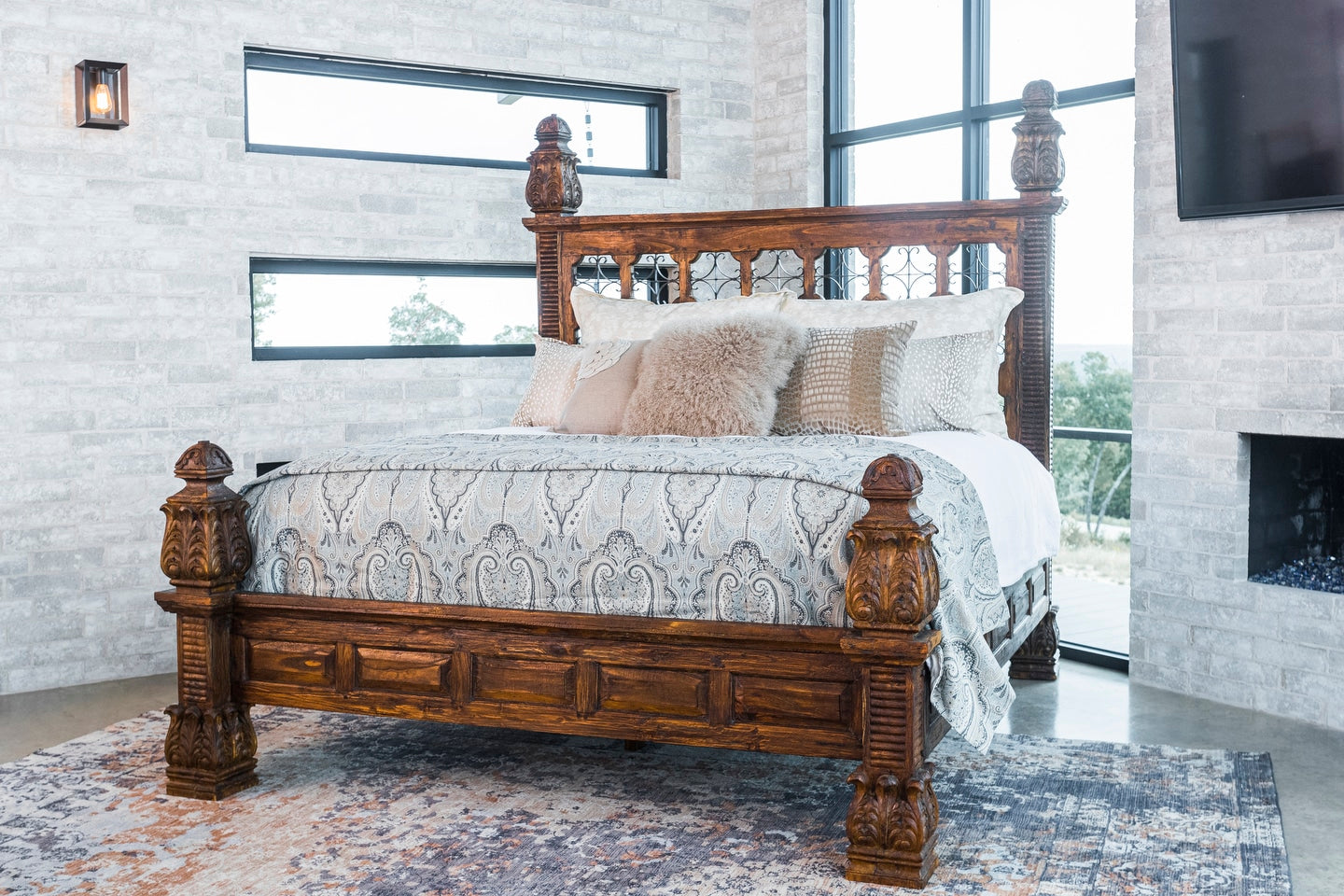 Iron Star Teak Bed