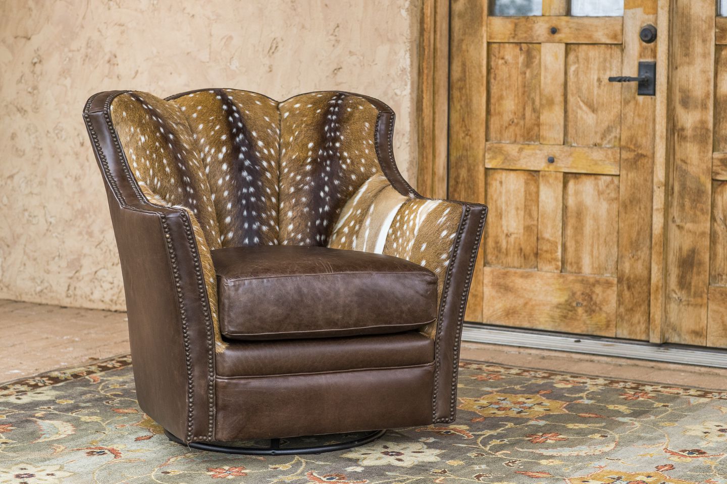 Axis Hide Swivel Chair