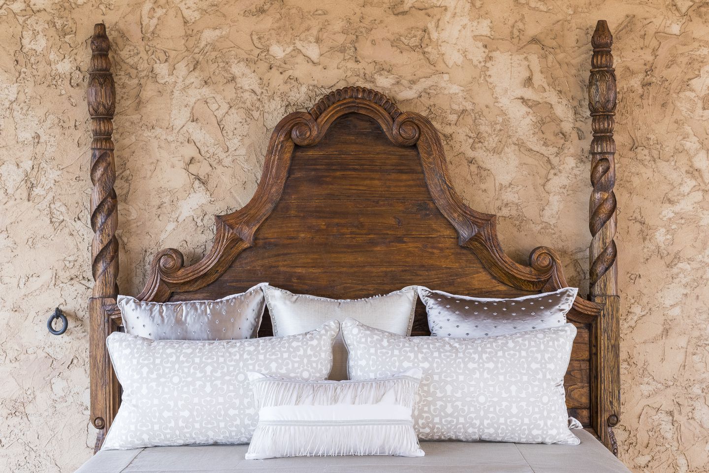 Phoenix Dreams Bed