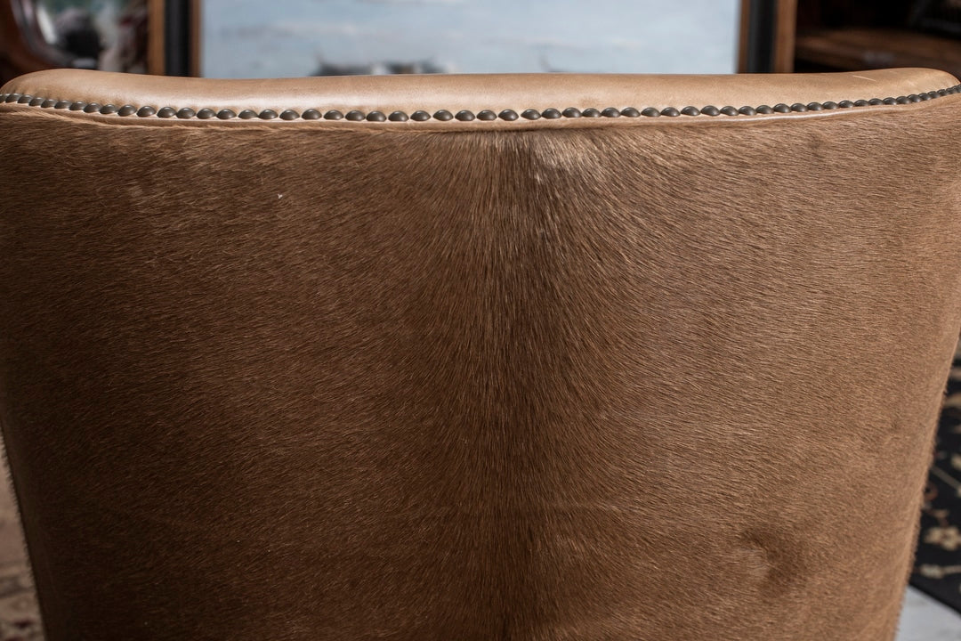 Lindsay Swivel Chair