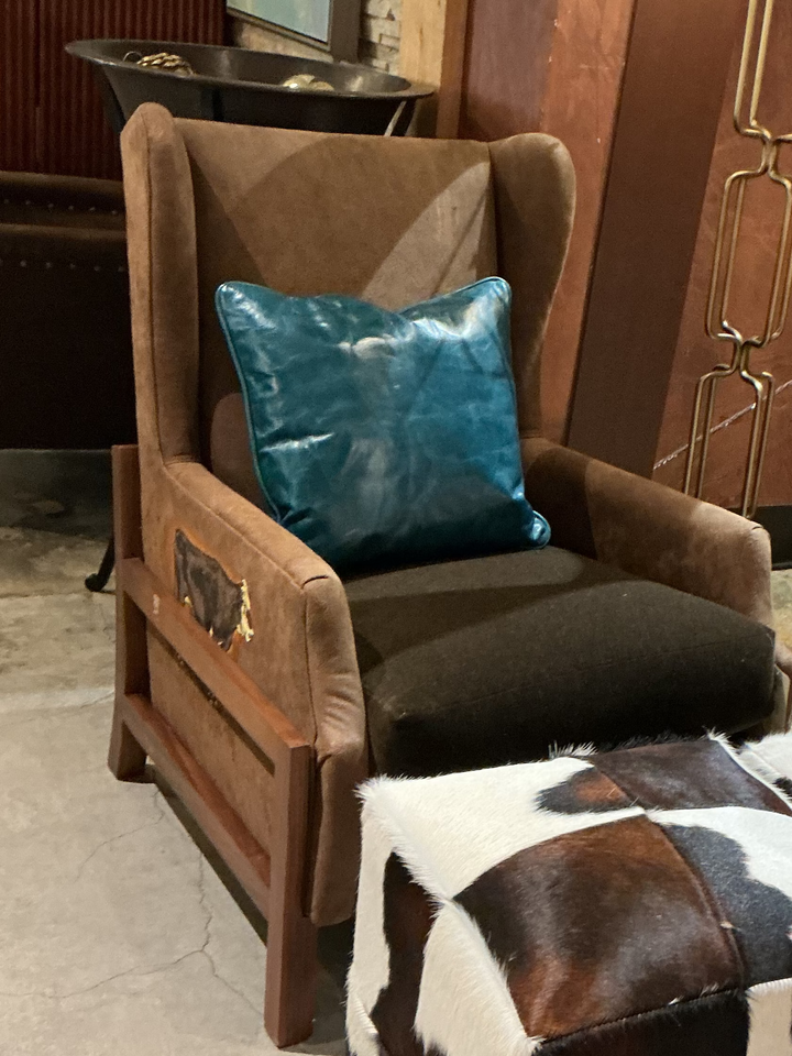 Legacy Wing Chair