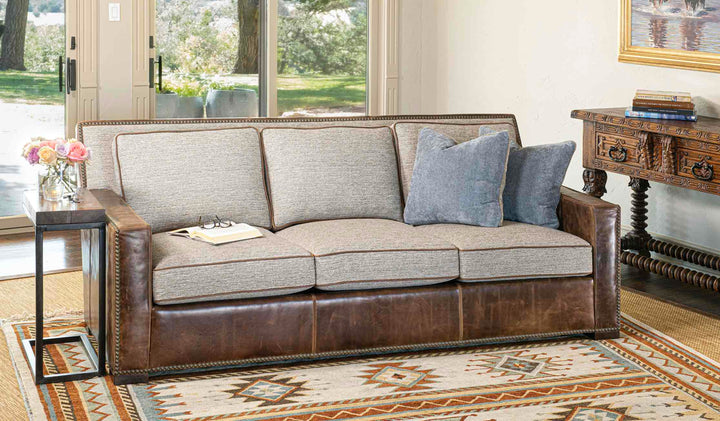 Mia Sofa