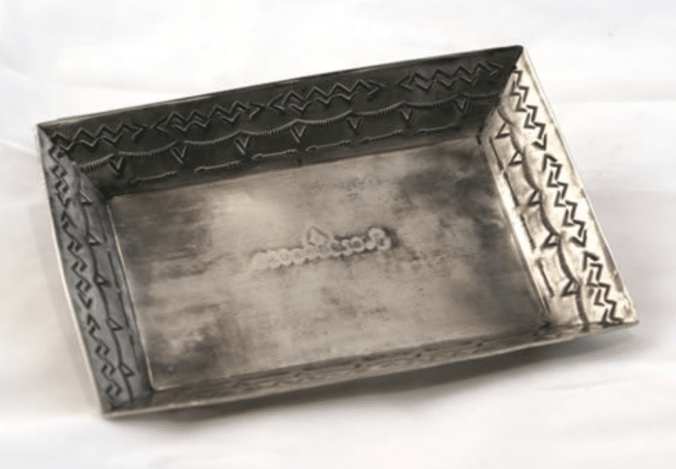 SMALL STAMPED TRAY -022
