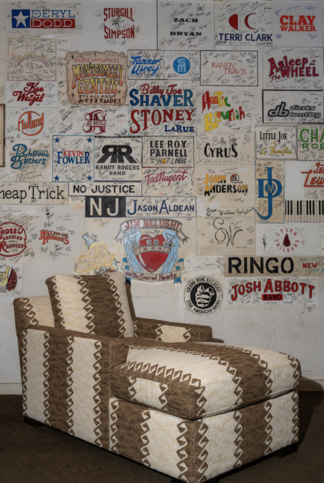 Backstage Chaise