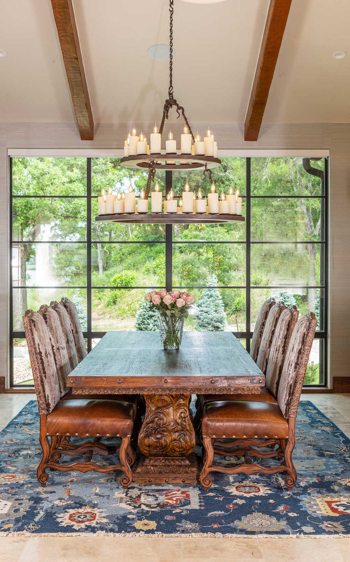 Corazón Dining Table