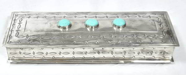 THREE STONE LONG STAMPED BOX