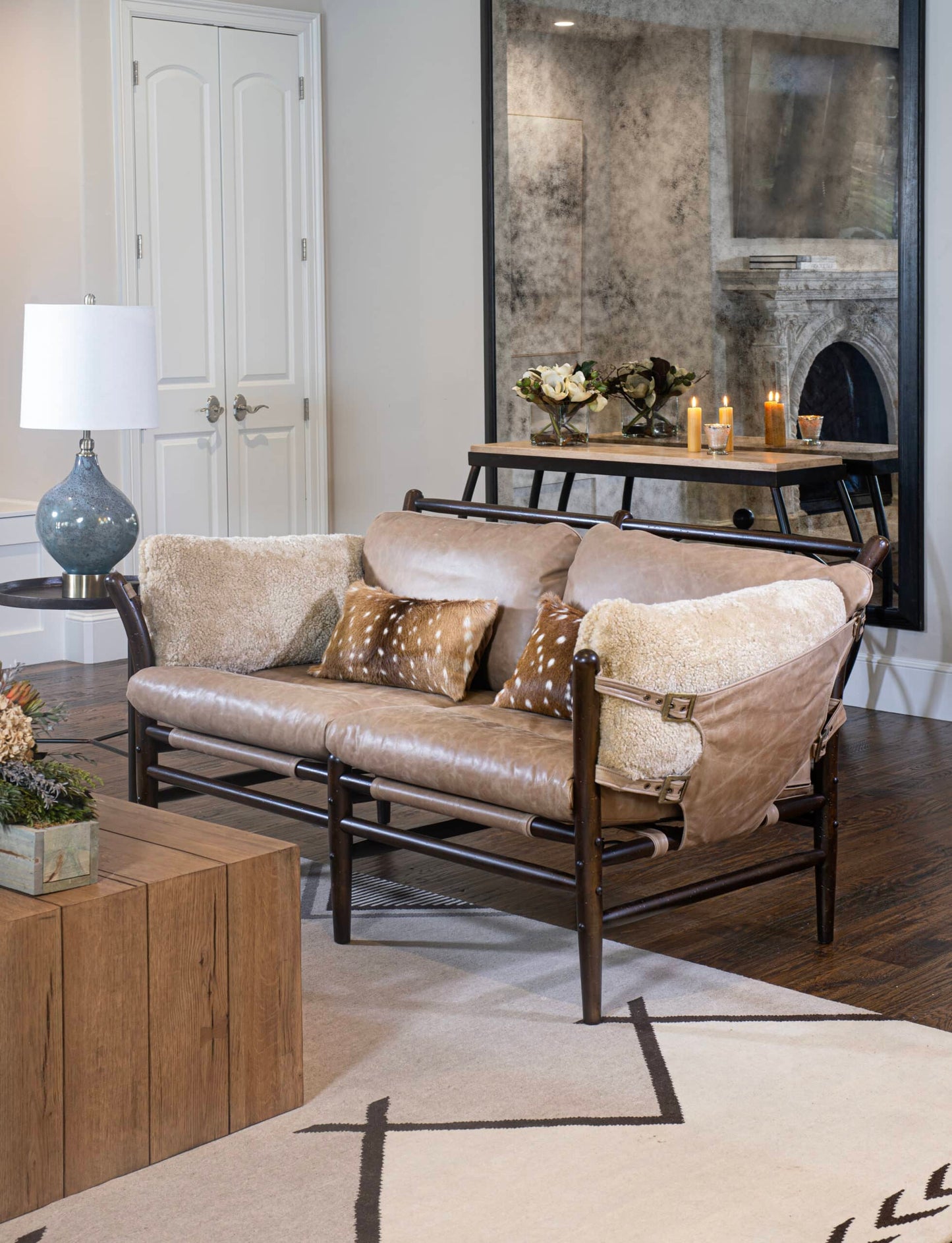 Buckle Settee